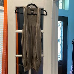 New York & Co long vest with pockets and buttons